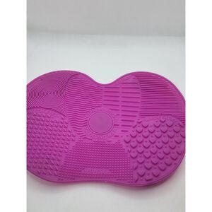 Silicone Makeup Brush Cleaner Pad Washing Scrubber Board Cleaning Mat Hand Tool